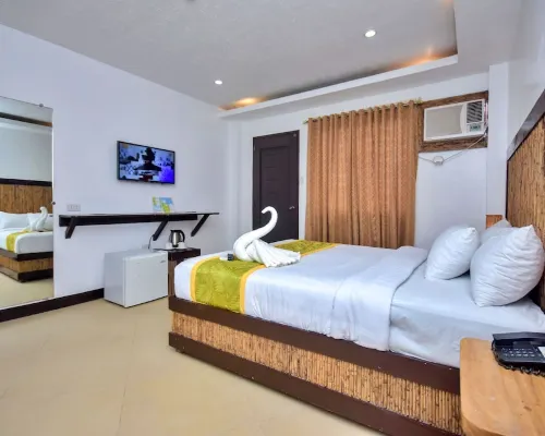 Bamboo Beach Resort & Restaurant Hotels in Malay