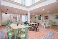 Hostel Sea&Dreams Calpe فنادق في كالبي