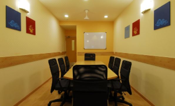 1. 진저 이스트 델..