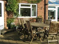 Savannah Bed and Breakfast Hotel di Chertsey