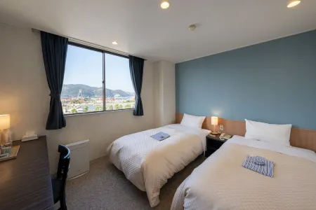 Awaji Prince Hotel Отели рядом с достопримечательностью «AWAJI オブジェ»