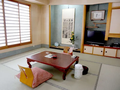 Kawakamiya Ryokan - Hot Springs