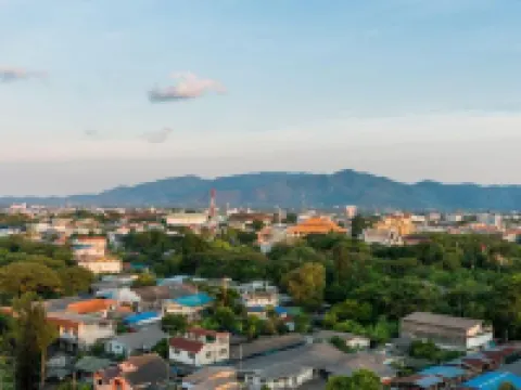 Rattanachol Hotel Hotels near Laem Chabang Port