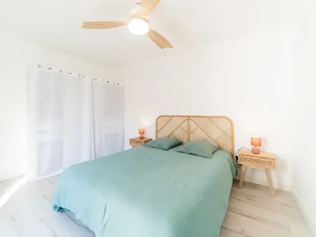 Les Patios de Flore Отели в г. Мимизан