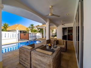 Private 4 Bedroom Pool Villa (NG411)