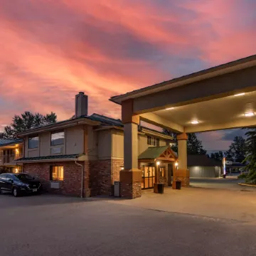 SureStay Plus Hotel by Best Western Salmon Arm