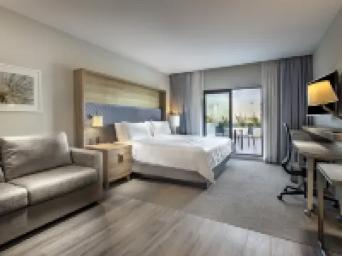 ฮอลิเดย์ อินน์ แอนด์ สวีทส์ อากวัสกาเลียนเตส บาย IHG โรงแรมในอากวาสกาเลียนเตส