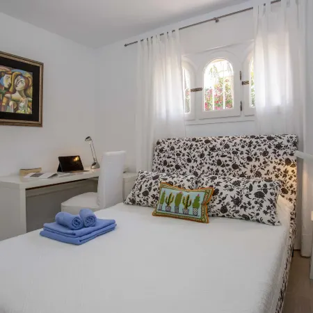 Villa Polonia Mouche