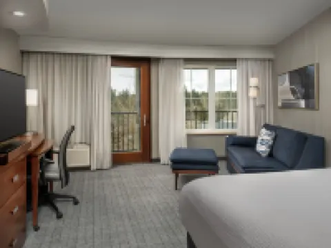 Courtyard Seattle Kirkland Hotels in Kirkland