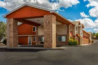 Quality Inn Hotels near Belen Flea Market