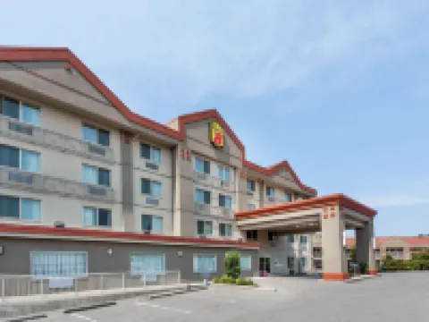 Super 8 by Wyndham Abbotsford BC Hotels in Abbotsford