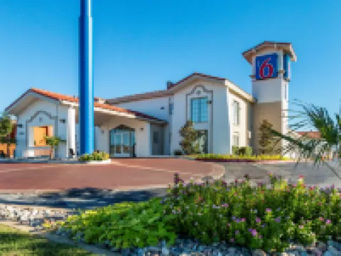 Motel 6 Euless, TX - DFW West Hotels in Euless