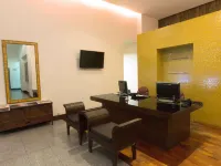 Hausuites Hoteles cerca de Centro de Investigación y Docencia Económicas