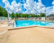 Rodeway Inn Gainesville - University Area - piscine