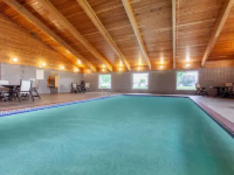 อเมริกินน์ บายวินด์แฮม นอร์ทฟิลด์ โรงแรมในNorthfield