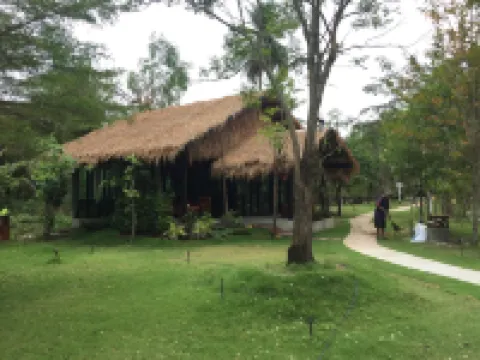 반수안릴라오디 리조트 암파와