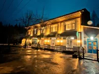 Emeishan Linggongli Lingdian Chinese Inn