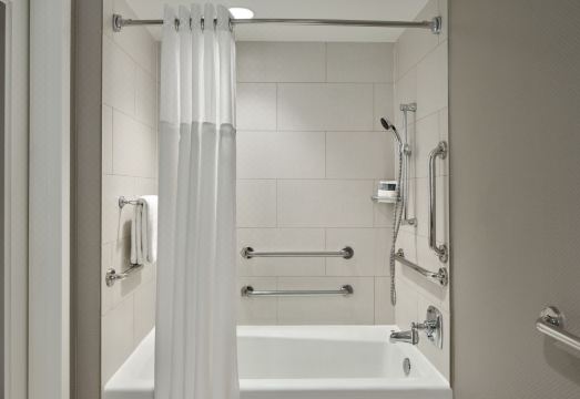 4. JW 메리어트 ..