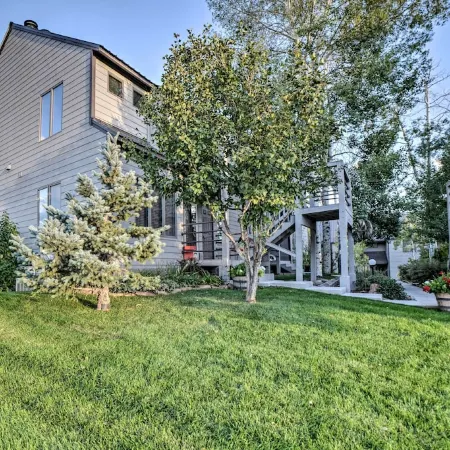 Pagosa Condo w/ Deck, 4 Mi to Hot Springs & Dtwn