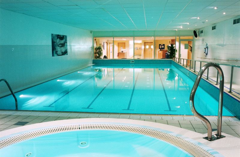 Holiday Inn Edinburgh by IHG photo 2