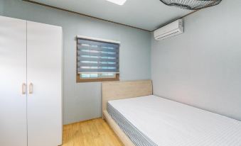 Tongyeong Saryangdo Dongseong Happy House Pension