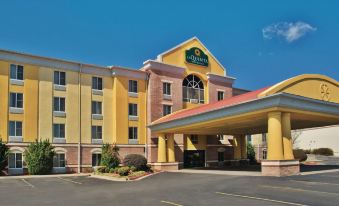 La Quinta Inn & Suites by Wyndham Hot Springs