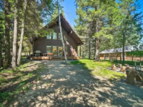 Beautiful McCall Cabin Perfect for Families! Hotels in McCall