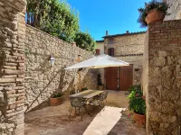 La Terrazza, Historic Tuscan Stone Residence with Garden and Terrace in Cetona Hotels in Cetona
