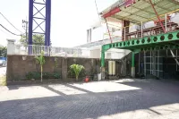 OYO 91292 Pondok Inap Shofwa 1 Pasar Ikan Kalanganyar 주변 호텔