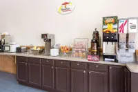 克林頓温德姆速8酒店 - 早餐