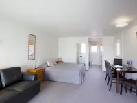 AAA Thames Court Motel Hotels in Oamaru