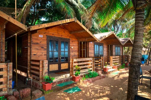 Coastal Galaxy View Hotels in Devbag