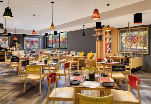 진저 뭄바이 공항