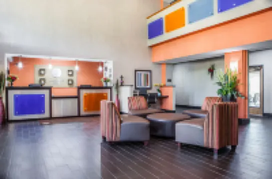 Comfort Inn Lees Summit - Hwy 50 & Hwy 291