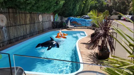 Admiral Nelson Motor Inn Отели рядом с достопримечательностью «Dutchmans Beach Reserve»