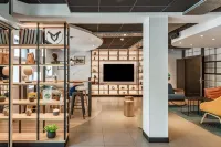 Campanile Chartres Centre - Gare - CATHÉDRALE