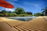 Q Bungalows - Kolam Renang