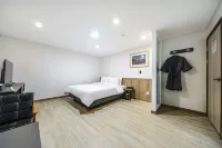 Gwangju (Toechon) J Park Hotels in Gwangju