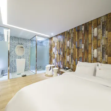 Lumiere Nabi Hotel (Seokgye Station, Seongbuk) Отели рядом с достопримечательностью «Железнодорожная станция Хвеги»