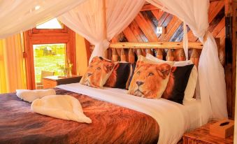 Amanya King Lion 1-Bed Wigwam in Amboseli