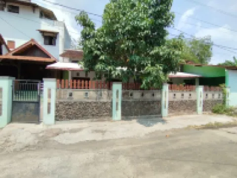 Chloe Homestay Kebalenan Hotels in Kebalenan