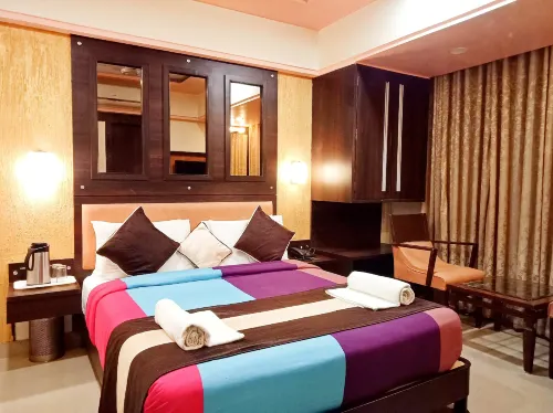 Hotel Poonam