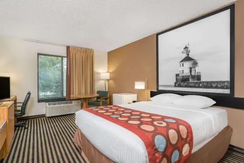 Super 8 by Wyndham Wausau