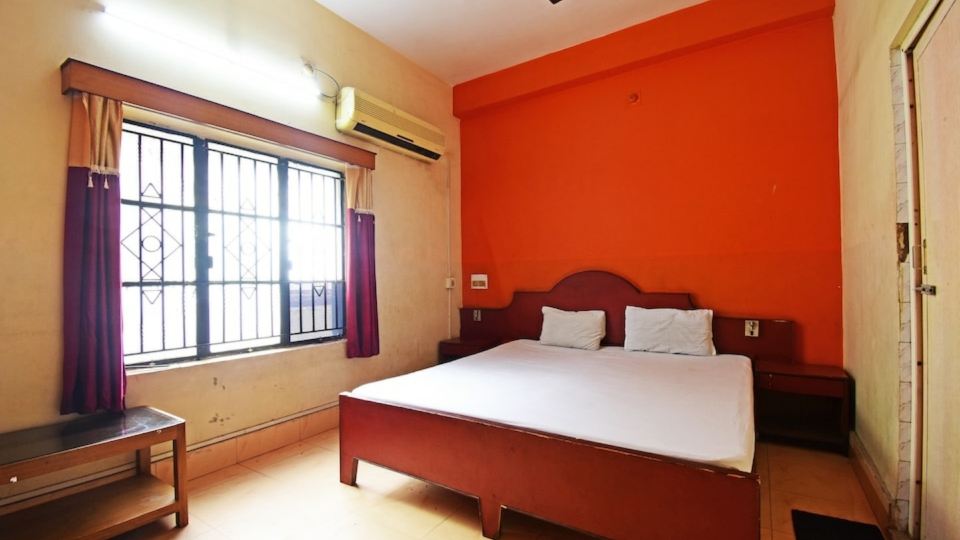 Hotel Paras