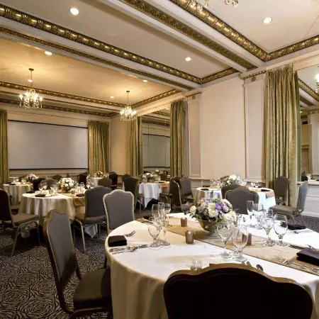 Hotel DeLuxe