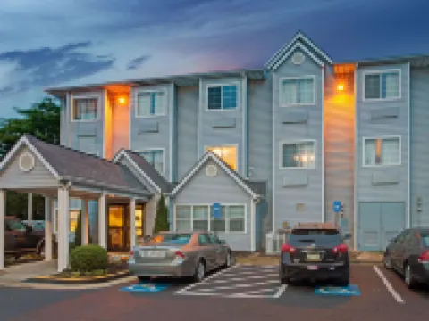 Microtel Inn & Suites by Wyndham Atlanta Airport Hotels in College Park