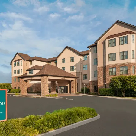 Homewood Suites by Hilton Carle Place - Garden City