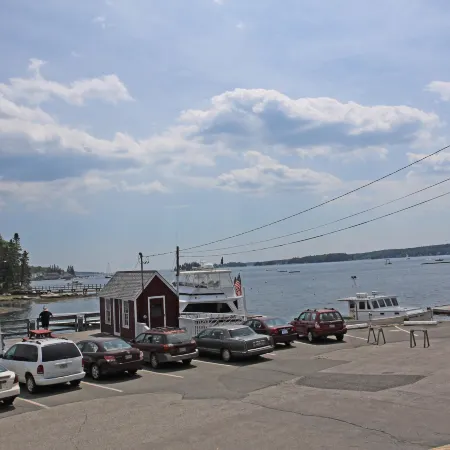 Tugboat Inn