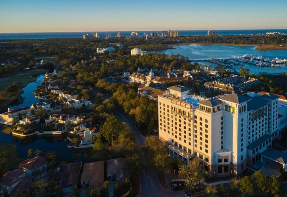 hotel overview picture
