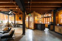 Gravity Haus Truckee Hotel di Truckee